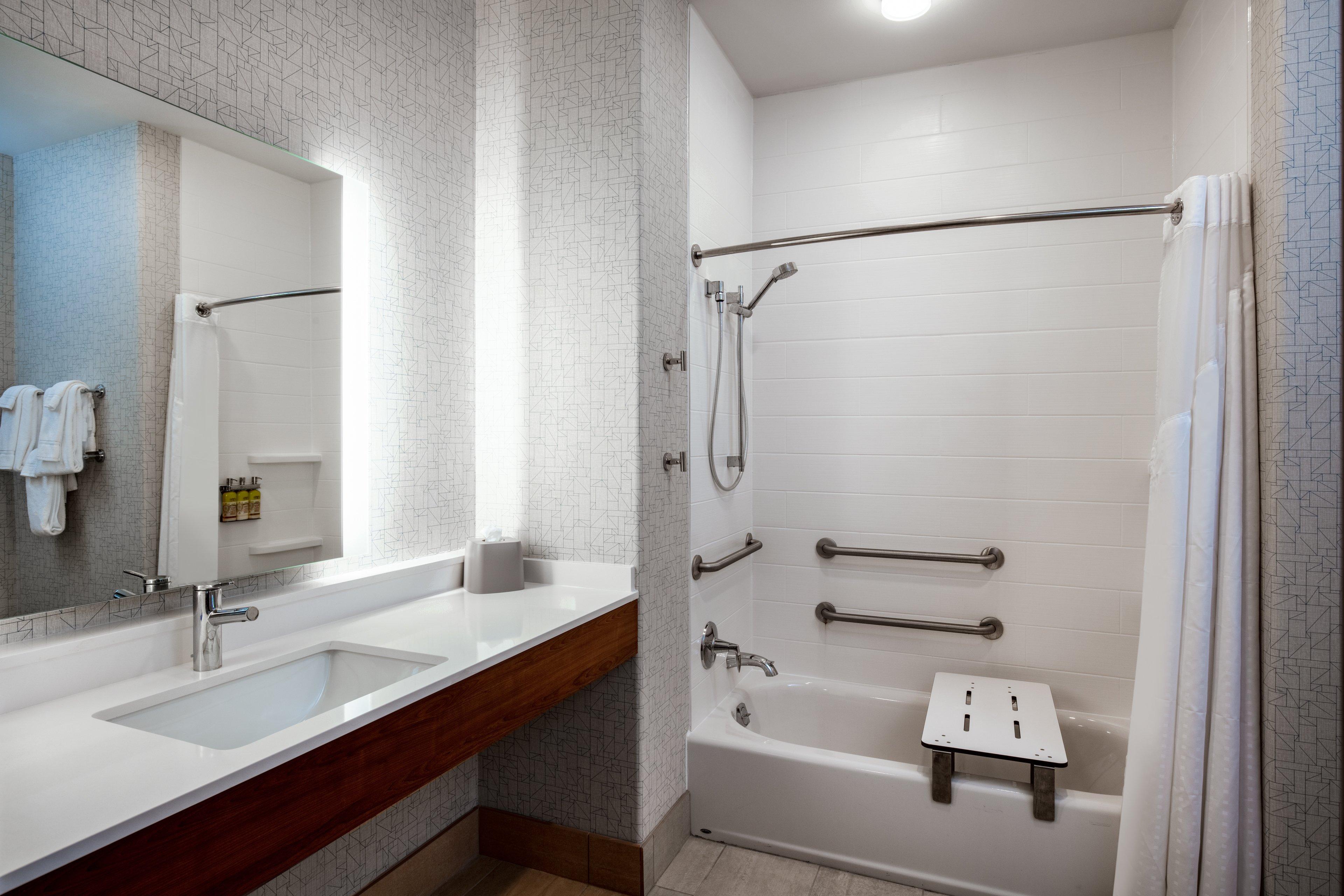 Hotel Express & - By Ihg Beloit