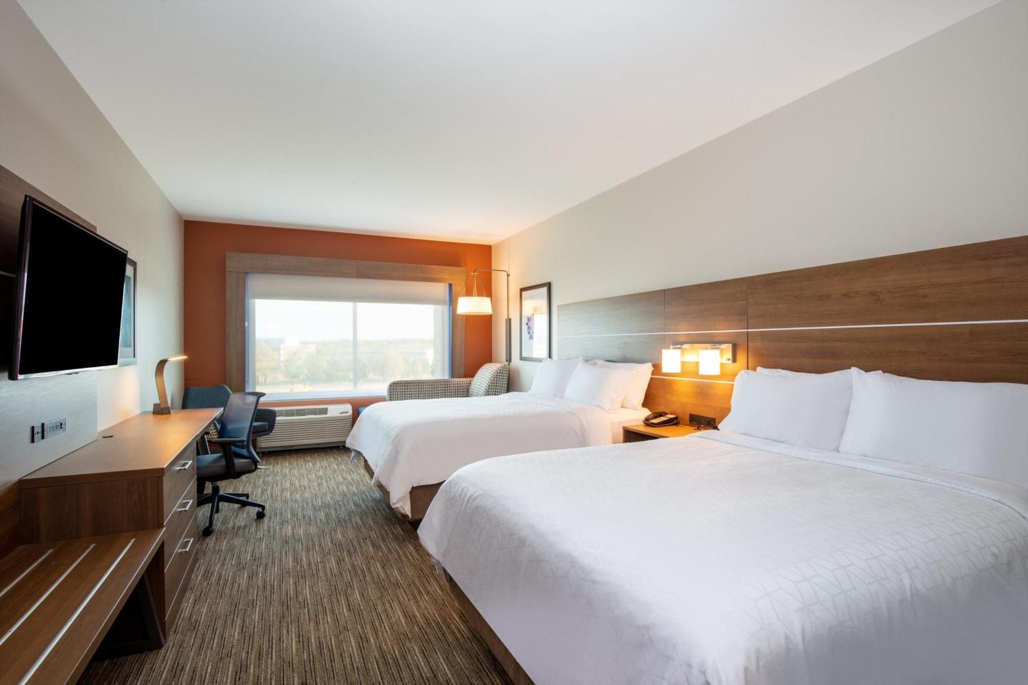 Express & - By Ihg Hotel 3*
