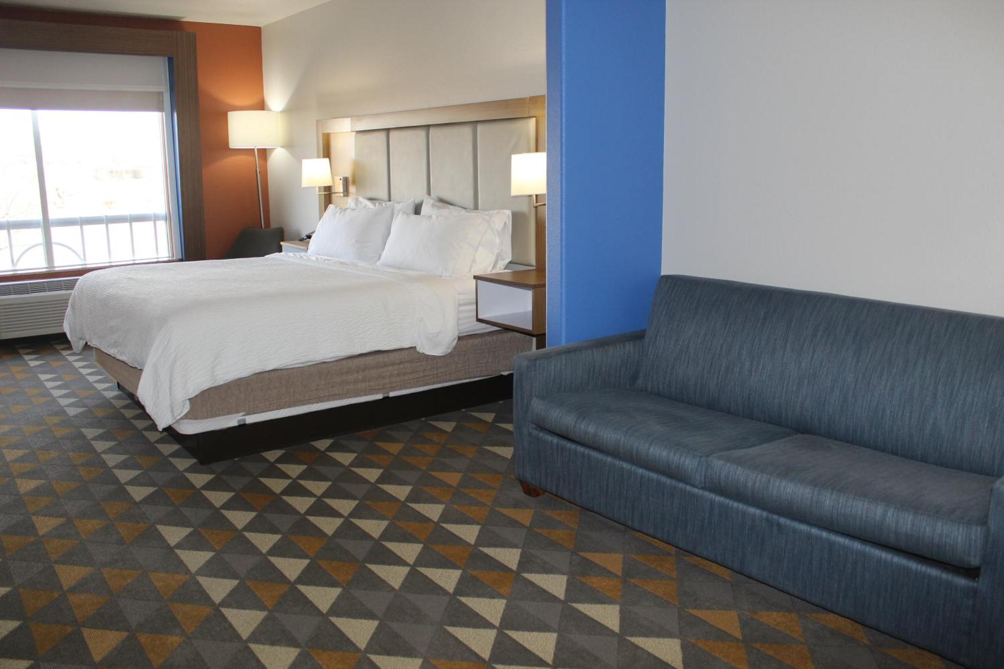 Express & - By Ihg Beloit